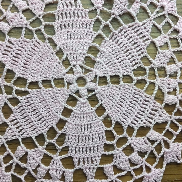 Dusty Pink Vintage Crocheted Star Doily 8” Round - Picture 2 of 4